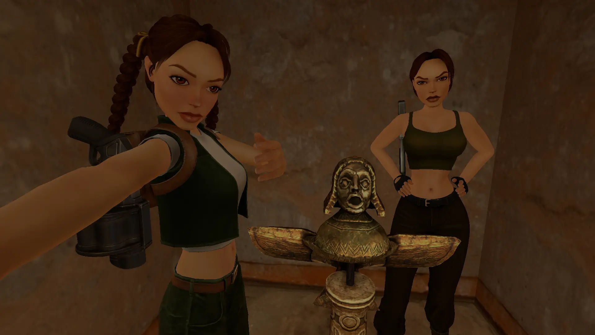 Fountain selfie in the tomb TR4 Multiplayer