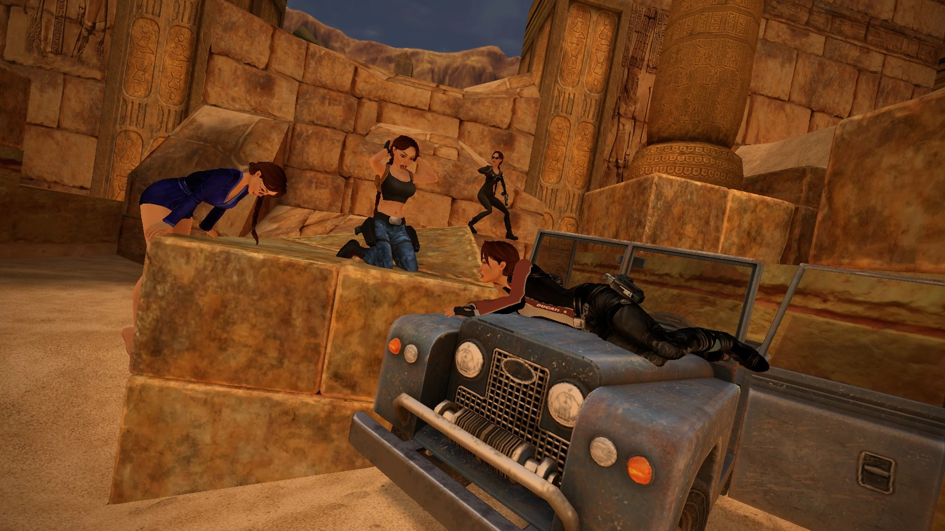 Multiplayer Tomb of Semerkhet posing on the jeep